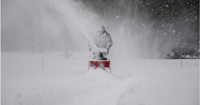 The Joys Of Briggs and Stratton Snow Blowers