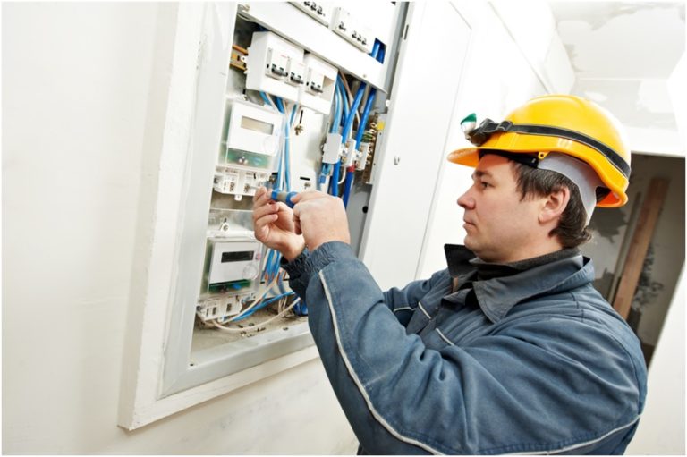 Specific Conditions That Requires Emergency Electricians - WanderGlobe