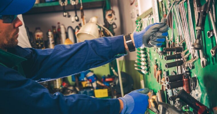 Choosing the Best Supplier For Industrial Tools & Accessories