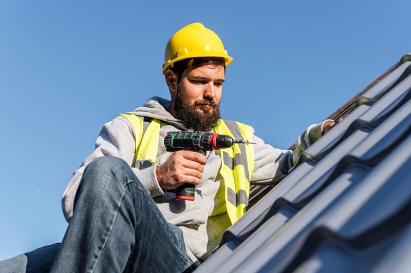 The Essential Checklist: When to Call a Roof Plumber