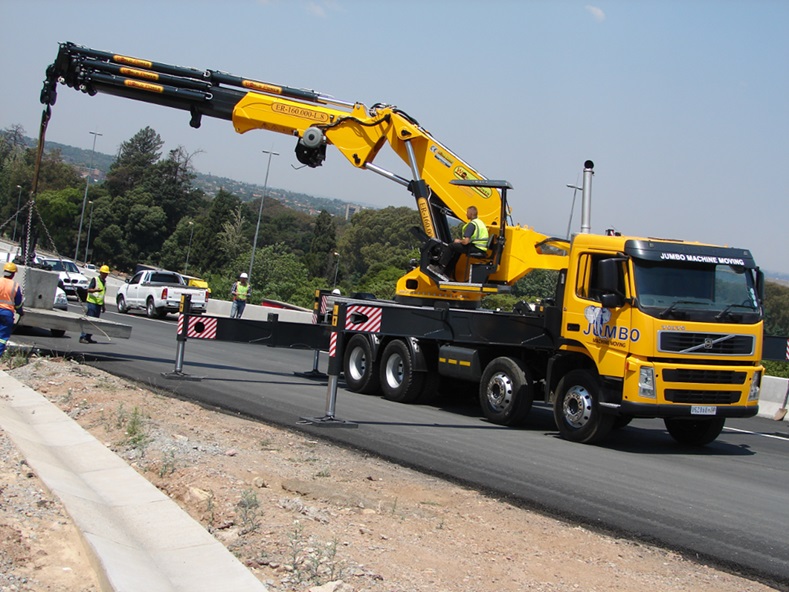 A Comprehensive Guide to the Maintenance and Safety of Crane Trucks