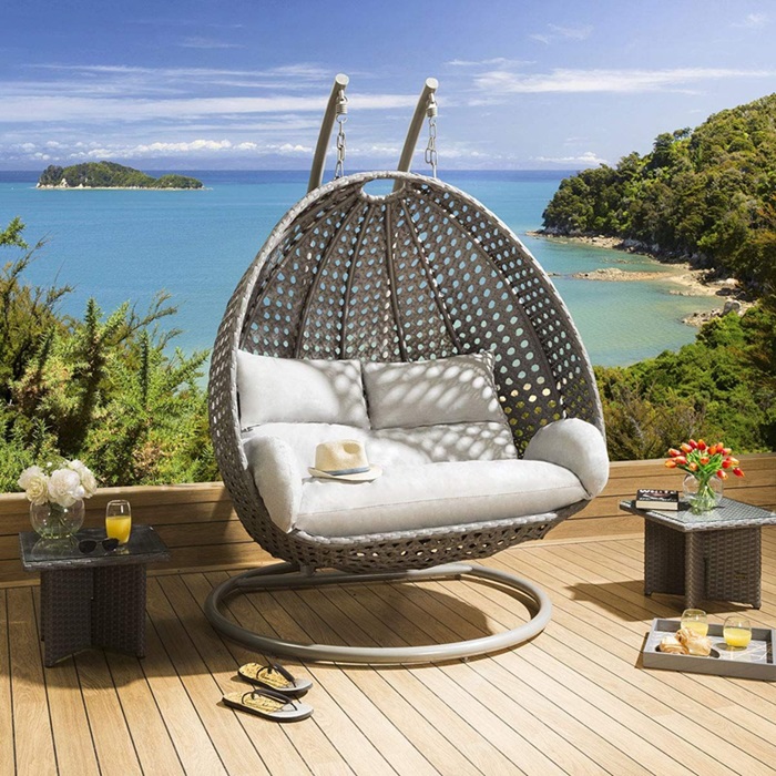 The Ultimate Guide to Choosing the Perfect Outdoor Hanging Chair